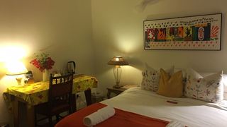 Upstairs @ 46 | Belvedere Accommodation