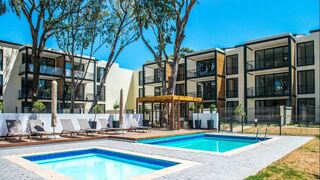 UniqueStay Paardevlei Square 2 Bedroom Apartment | Firgrove Rural Accommodation