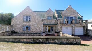 Braam's House | Accommodation Arniston