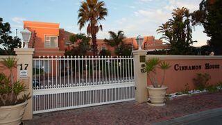 Cinnamon House | Accommodation Sunset Beach