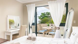 Blue Moon Apartment | Knysna Specials