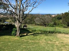 Farmhouse Cottage | Beacon Bay Accommodation