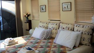 Whaleback Annex - Double Room Self-catering | Africa Specials