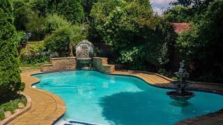 Amour Le Fleur | Sunward Park Accommodation