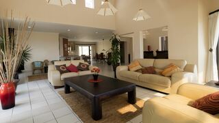 Aurora Penthouse | Self-catering Gordons Bay