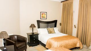 Covesto Guest House-Brooklyn | Accommodation Brooklyn