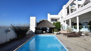 Dolphin Apartments | Accommodation Vermont ZA