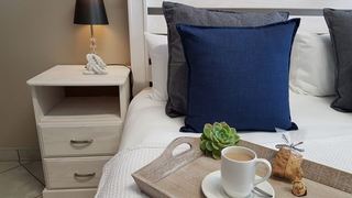 454 on Louisiana | Accommodation Faerie Glen Nature Reserve