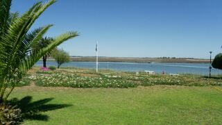 Kingfisher heads 17 | Accommodation Velddrif
