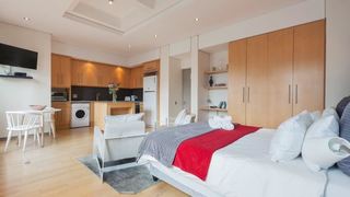 808 Cartwrights Corner | Accommodation Cape Town City Centre