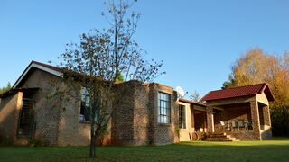 Rocks & Daisies Country Guesthouse | Accommodation Dullstroom