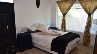 Stunning Studio Cottage with Private Garden | Impala Park Accommodation