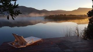 The Lake Shack | The Lakes Accommodation