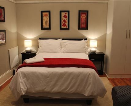 Tranquil House B&B @ 10 Berry Street