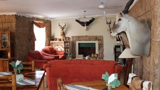 Dorsland Guesthouse | Olifantshoek Accommodation