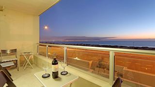 Sea Spray B105 | Cape Town Specials