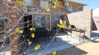Leipoldt 7 at the foot of the Cederberg | Clanwilliam Accommodation