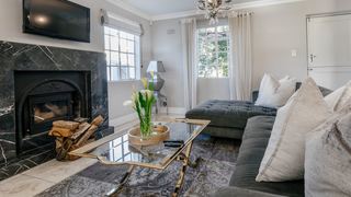 Fijndraai Sup Two-Bed Villa 8 | Cape Winelands Specials