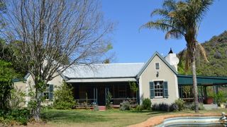 The Farmhouse Kraaldoorn | Self-catering Calitzdorp