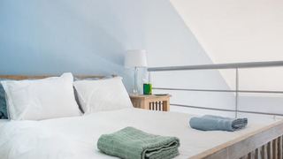 Private Home Management | Accommodation Devils Peak