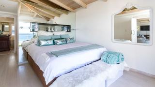 8 Arcadia Steps | Coffeyville Self-catering