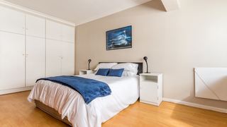 Spacious Beach Front Apartment | Mouille Point Self-catering