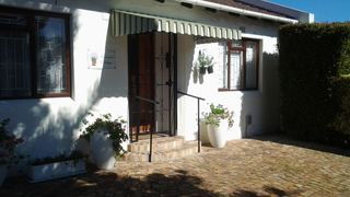 Lavender Cottage | Accommodation Edgemead