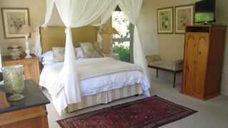 Country Paradise Self-Catering Home | Swellendam Specials