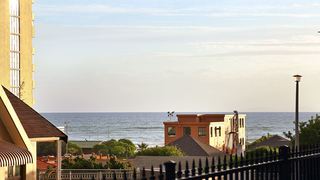 Salt Box Villa | Accommodation Strand