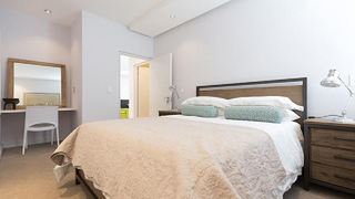 The Chelsea 406 | Green Point Self-catering