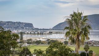 2 Agnar Mews | Knysna Specials