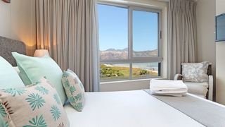 Ocean Breeze Unit 211 & 212 | Strand Self-catering