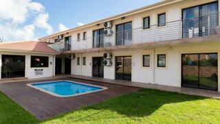 Grand House Lodge, Jeffreys Bay | Kabeljous Accommodation