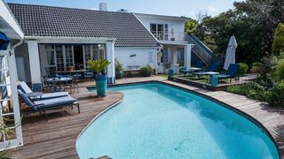 Admiralty Beach House | Summerstrand Accommodation