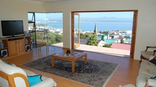 Aqua Marina Guest House | Mossel Bay Accommodation