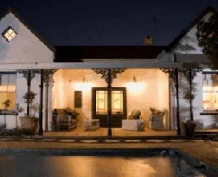 Matembe Leisure - Chameleon Lodge