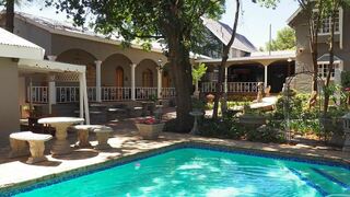 Hobbit Boutique Hotel | Accommodation Westdene (Bloemfontein)