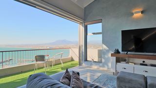 18 Suikerbossie | Self-catering Gordons Bay