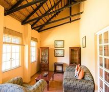 Makonde Lodge | Tonteldoos Accommodation
