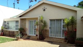 Anri Guesthouse | Dan Pienaar Accommodation