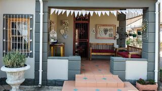 French Affaire | Parys Accommodation