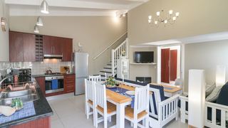 Blue Moon Eclipse | Accommodation Knysna Central
