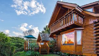 Abalone Lodges | Old Place Accommodation