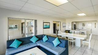 Blue Guest House | Kidd's Beach Accommodation