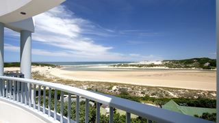 The Oyster Box Beach House | Accommodation Kenton-on-Sea