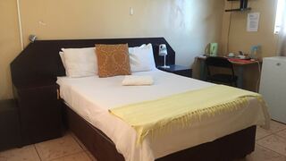 Namane Guest House | Accommodation Ghanzi