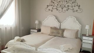 Acorn House | Cullinan Accommodation