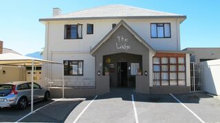 The Lodge Strand | Rome (Strand) Accommodation