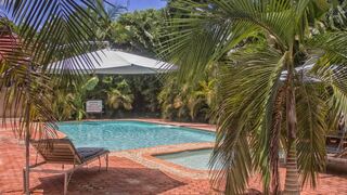 Waterfalls Hotel | Hotels Munali