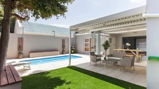 Raven House | Blouberg Rise Accommodation
